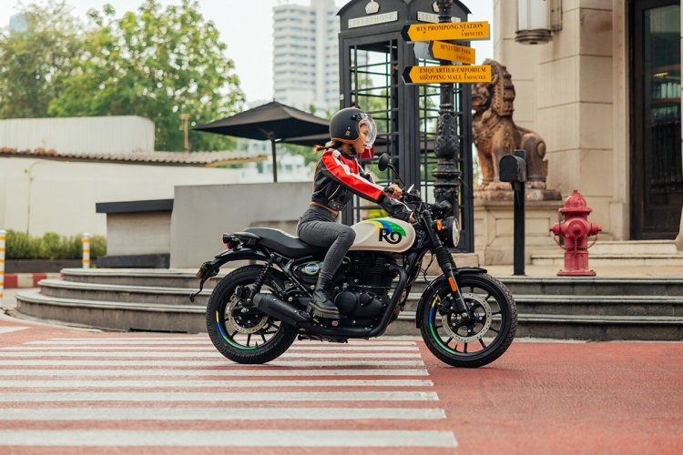 Royal Enfield Hunter 350 Price - Mileage, Images, Colours